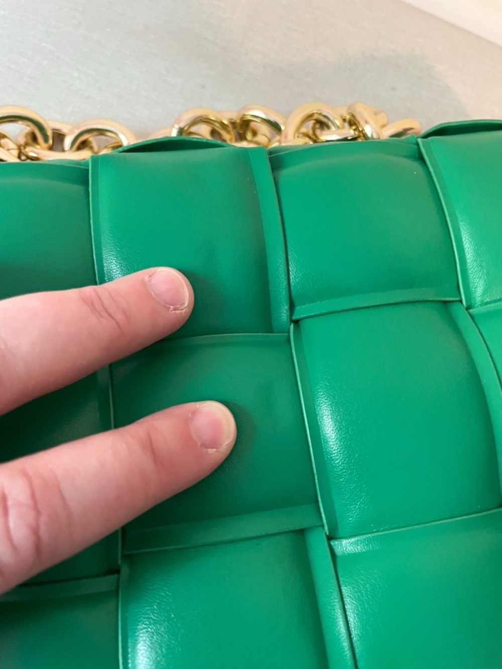 Kelly Green Faux Leather Shoulder Bag with Chunky Gold Link Strap - GUC - Picture 13 of 13